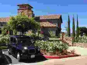 LTI TX2 in front of Lorimar Winery for Private Temecula Wine Tours home page